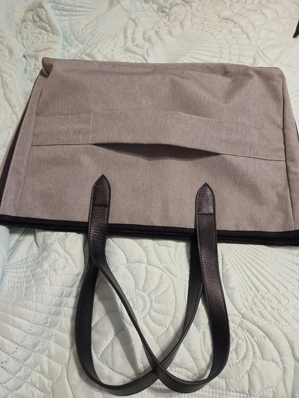 New Knack Series 2 Horizontal Expandable Laptop Bag. Alloy Grey